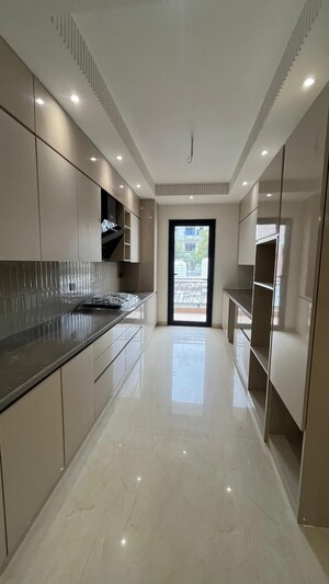 Building Lobby in 4 BHK Builder Floor at Ansal Api Versalia 2, Sector 67a – for Sale