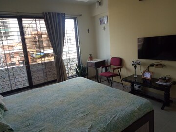 Bedroom in 2 BHK Apartment at Crystal Tower, Parel – for Sale