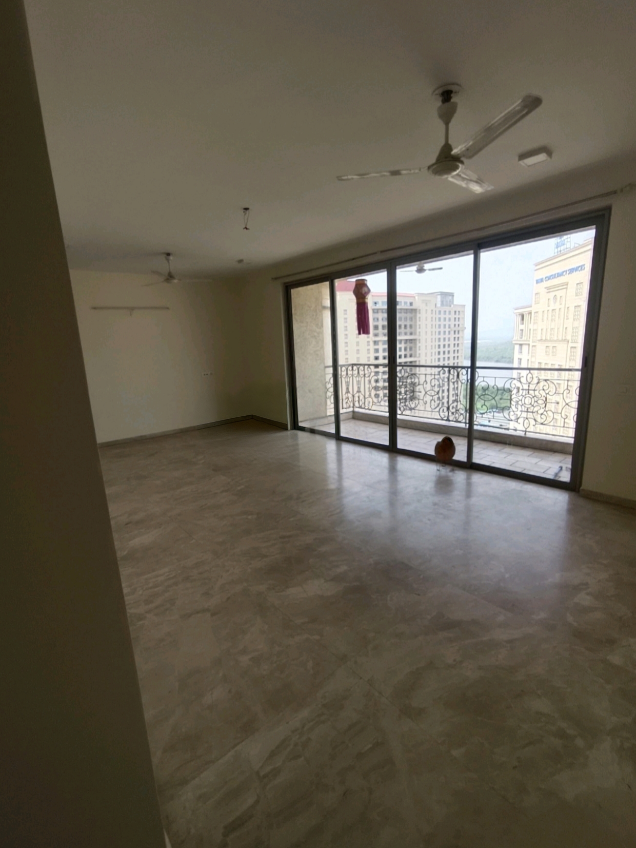 3 BHK Apartment For Rent in Hiranandani Estate Rodas Enclave
