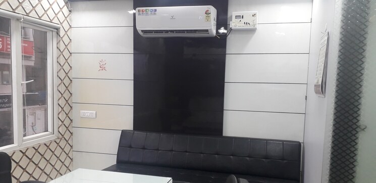 undefined, netaji subhash place Commercial Office Space 750 Sq.Ft. In Netaji Subhash Place Delhi 8759768