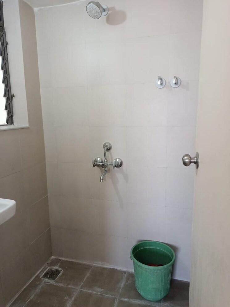 Bathroom, lodha-vista 1 Bedroom 563 Sq.Ft. Apartment In Lower Parel Mumbai 8759782