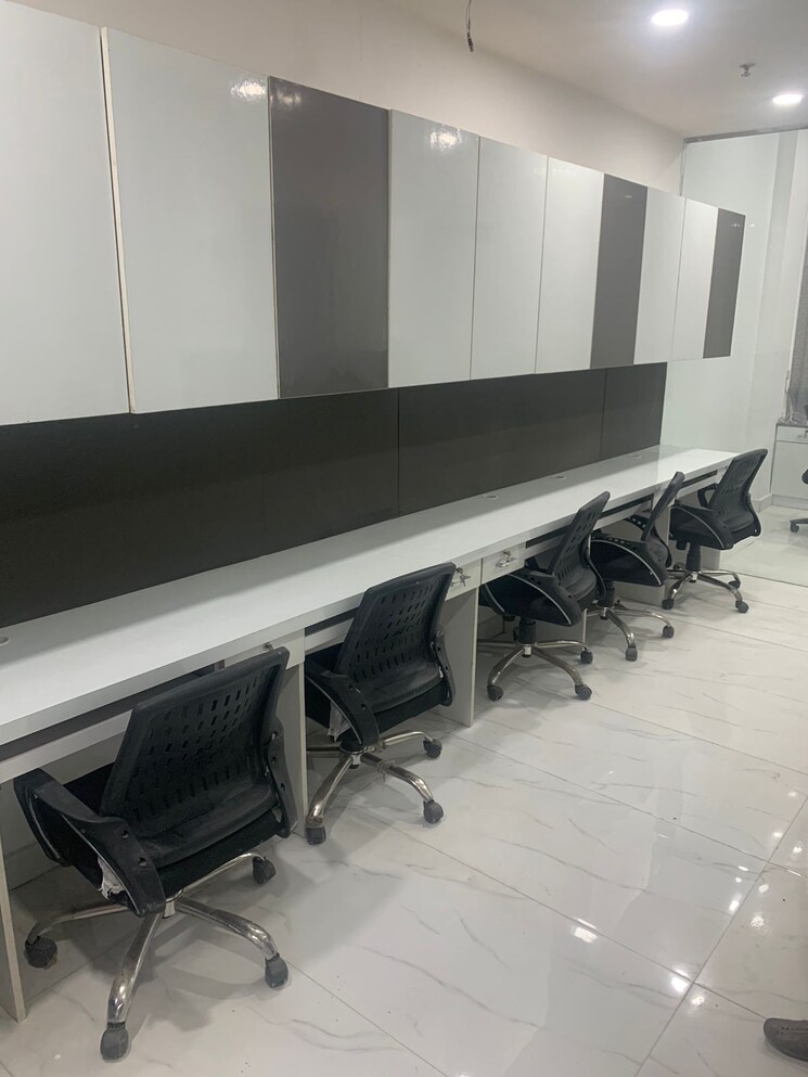 Team Area, bestfield Commercial Office Space 650 Sq.Ft. In Netaji Subhash Place Delhi 8759776