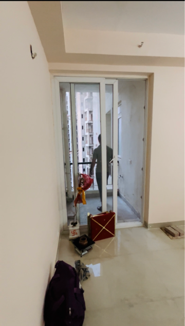 Building Lobby in 2 BHK Apartment at Amrapali Dream Valley, Amrapali Dream Valley – for Rent