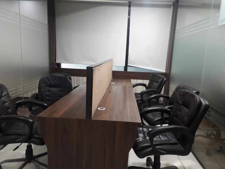 Team Area, netaji subhash place Commercial Office Space 1000 Sq.Ft. In Netaji Subhash Place Delhi 8759780