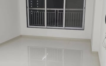 2 BHK Apartment For Rent in Chandak Cornerstone, Worli