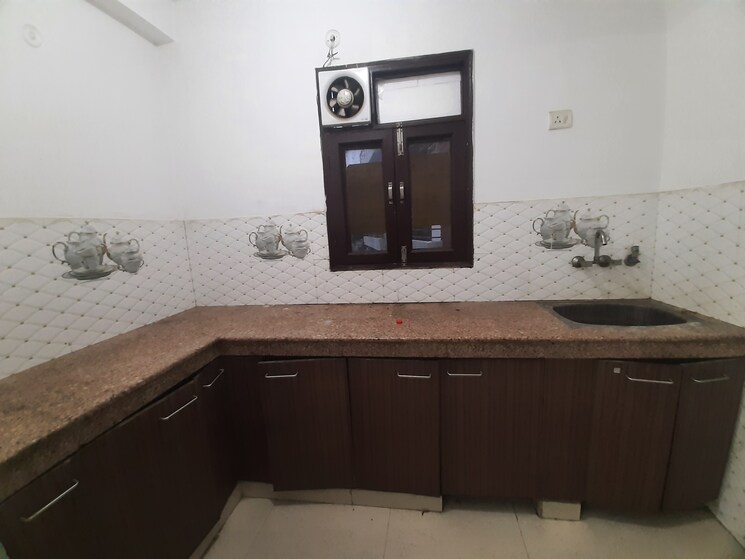 Kitchen, maidan garhi 1 Bedroom 75 Sq.Yd. Builder Floor In Maidan Garhi Delhi 8759811