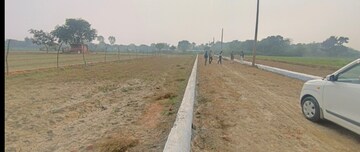  Plot For Sale in Jankipuram Extension