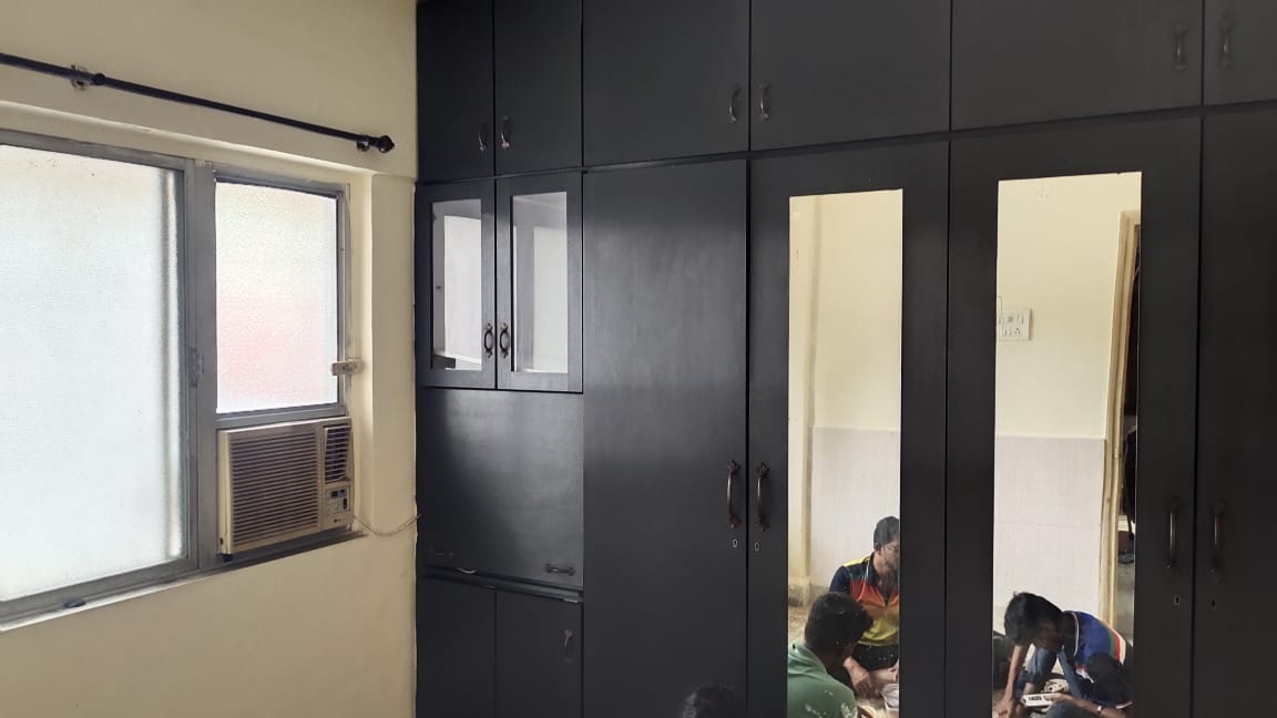 1 BHK 600 Sq.Ft. Apartment in Chandraprabha CHS