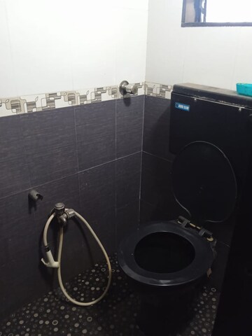 Master Bedroom in 1 BHK Apartment at Sun Villa Malad West, Malad West – for Rent