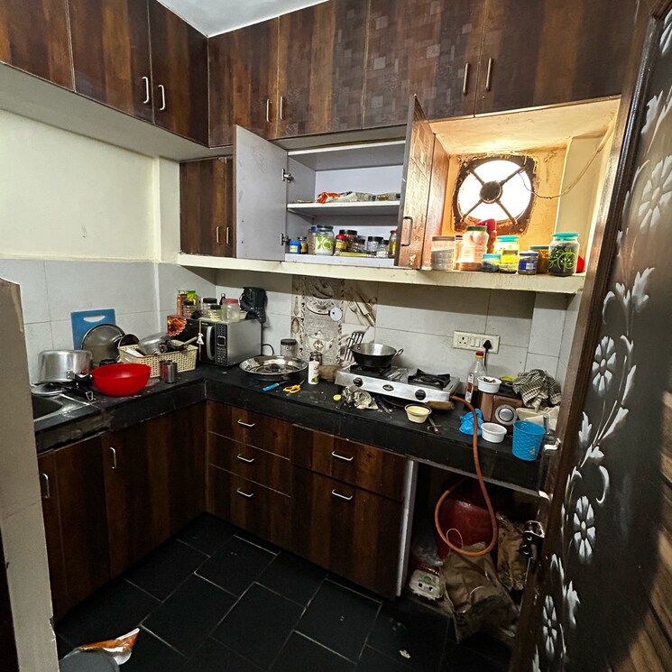 Kitchen, lajpat nagar i 2 Bedroom 900 Sq.Ft. Builder Floor In Lajpat Nagar I Delhi 8759895