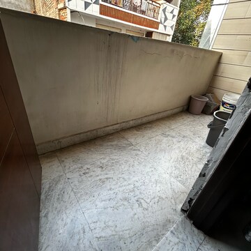 Kitchen in 2 BHK Builder Floor at Kotla Mubarakpur – for Rent