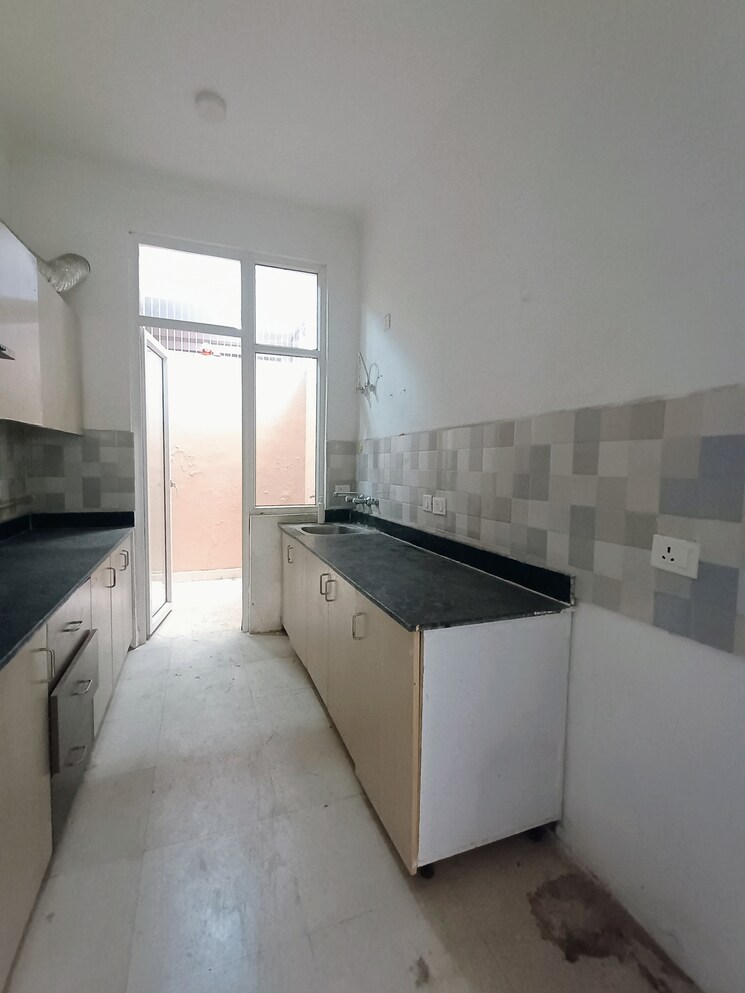 Kitchen, amrapali-leisure-valley 3 Bedroom 1825 Sq.Ft. Villa In Tech Zone 4 Greater Noida Greater Noida 8759903