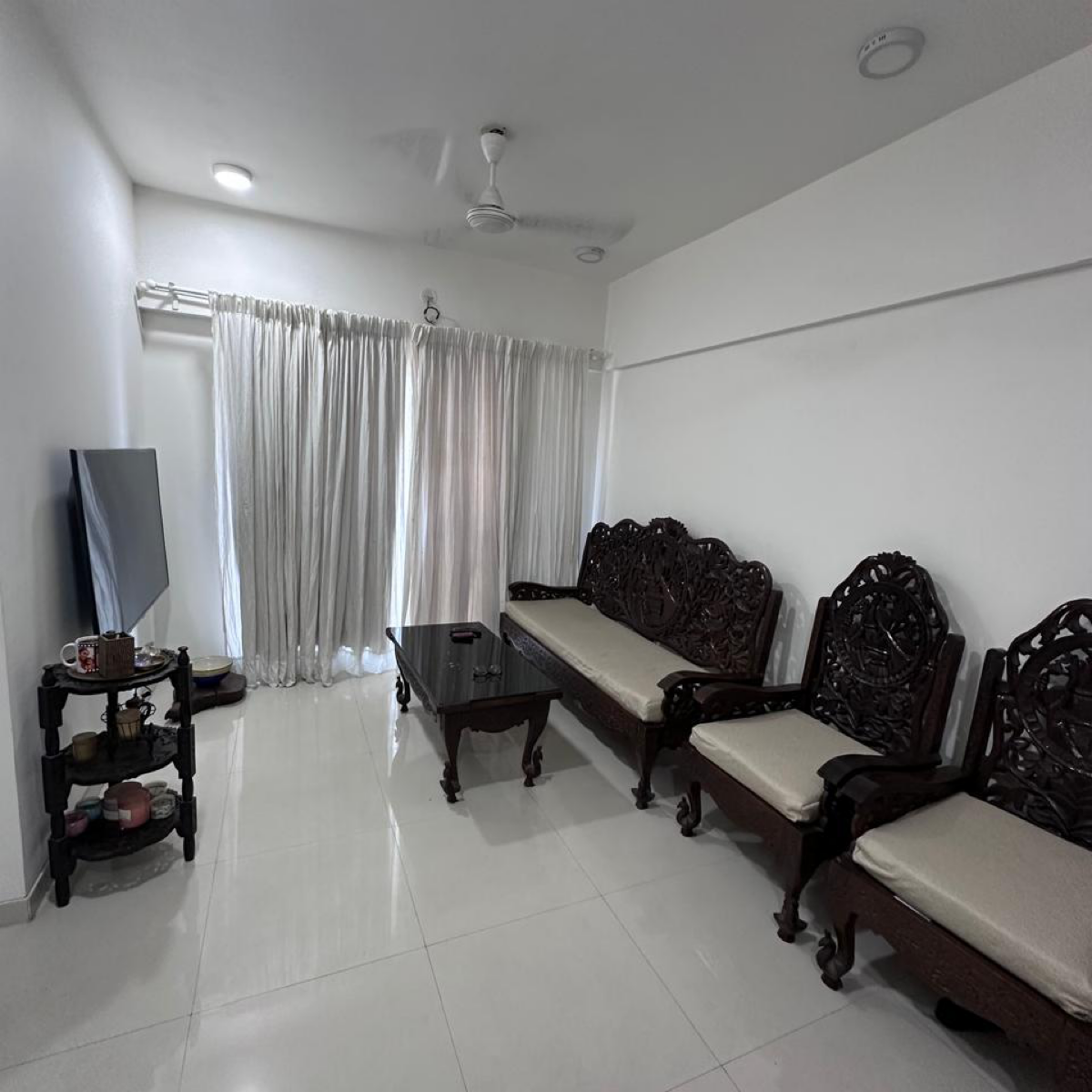 2 BHK Apartment For Rent in Veena Smart Homes