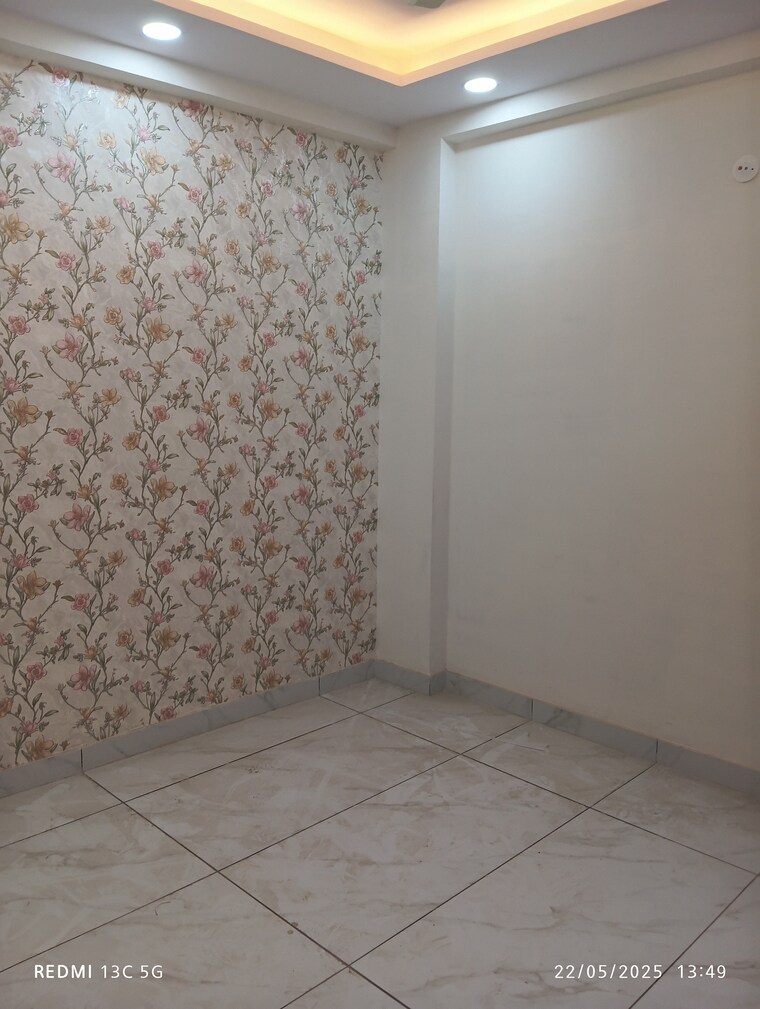 Room, shalimar garden 2.5 Bedroom 900 Sq.Ft. Builder Floor In Shalimar Garden Ghaziabad 8759920