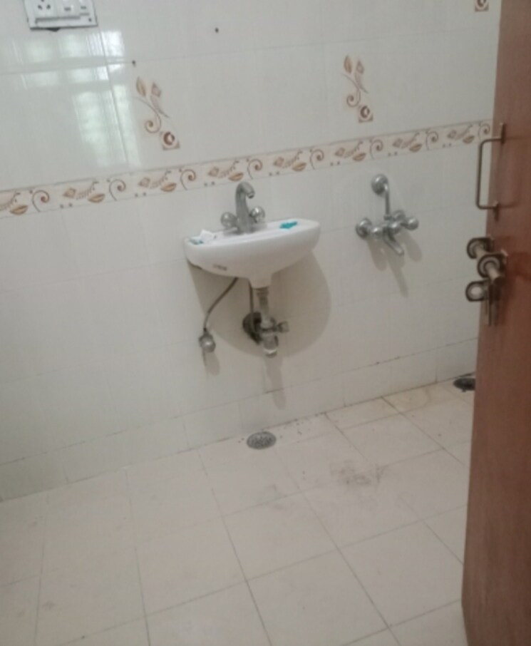 Bathroom, vikas nagar 2 Bedroom 1820 Sq.Ft. Villa In Vikas Nagar Lucknow 8759927
