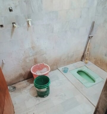 Bathroom in 2 BHK Independent House at Aliganj – for Rent