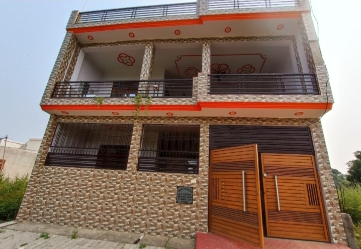 2 BHK + Pooja Room Independent House For Rent in Jankipuram