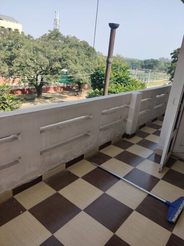 Balcony in 1 BHK Builder Floor at Sector 38 – for Rent