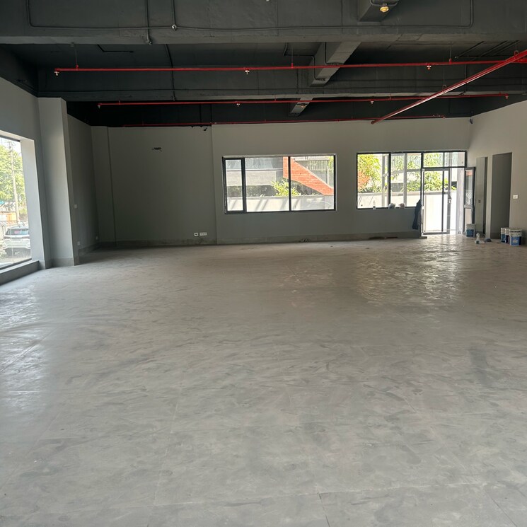  Parking, sector 8 Commercial Office Space 2900 Sq.Ft. In Sector 8 Chandigarh 8759942