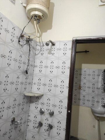 Master Plan in 1 RK Builder Floor at Sector 35 – for Rent