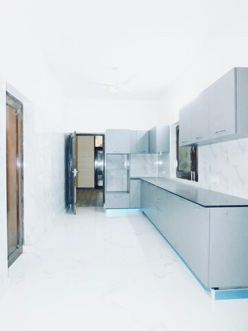 Kitchen in 5 BHK Independent House at Sainik Farm – for Rent