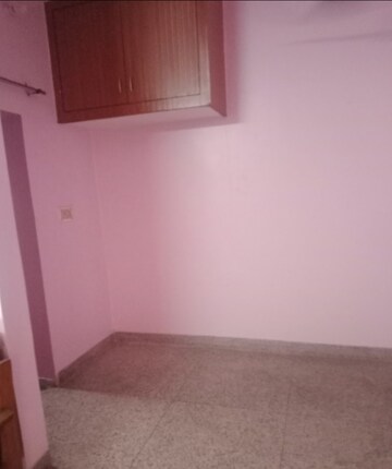 Room in 2 BHK Villa at Jankipuram – for Rent