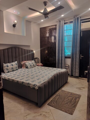 Bedroom in 2.5 BHK Builder Floor at Sushant Tower, Sector 56 – for Sale