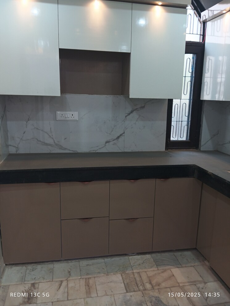 Kitchen, shalimar garden 4 Bedroom 1800 Sq.Ft. Builder Floor In Shalimar Garden Ghaziabad 8759978