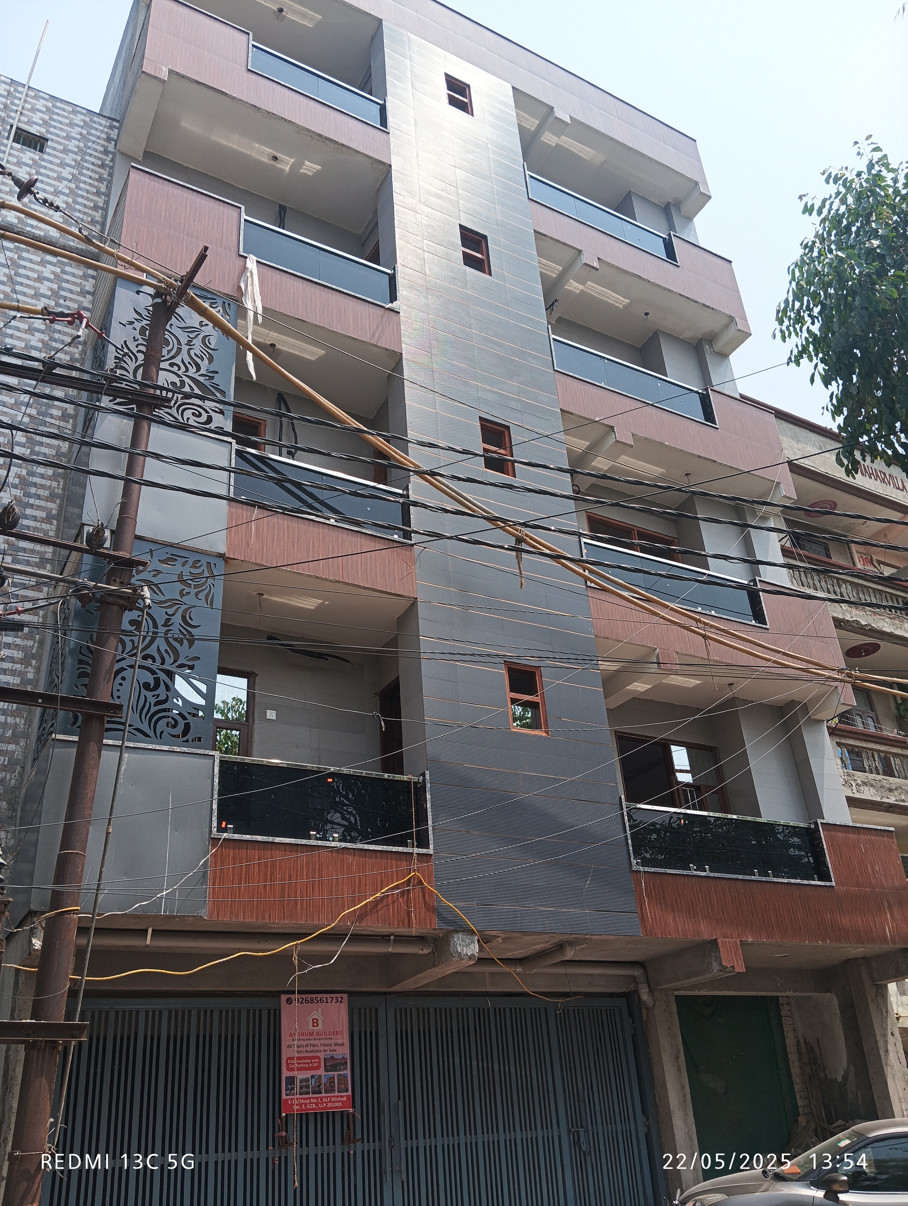 4 BHK + Pooja Room,Servant Room Builder Floor For Sale in 8851918536