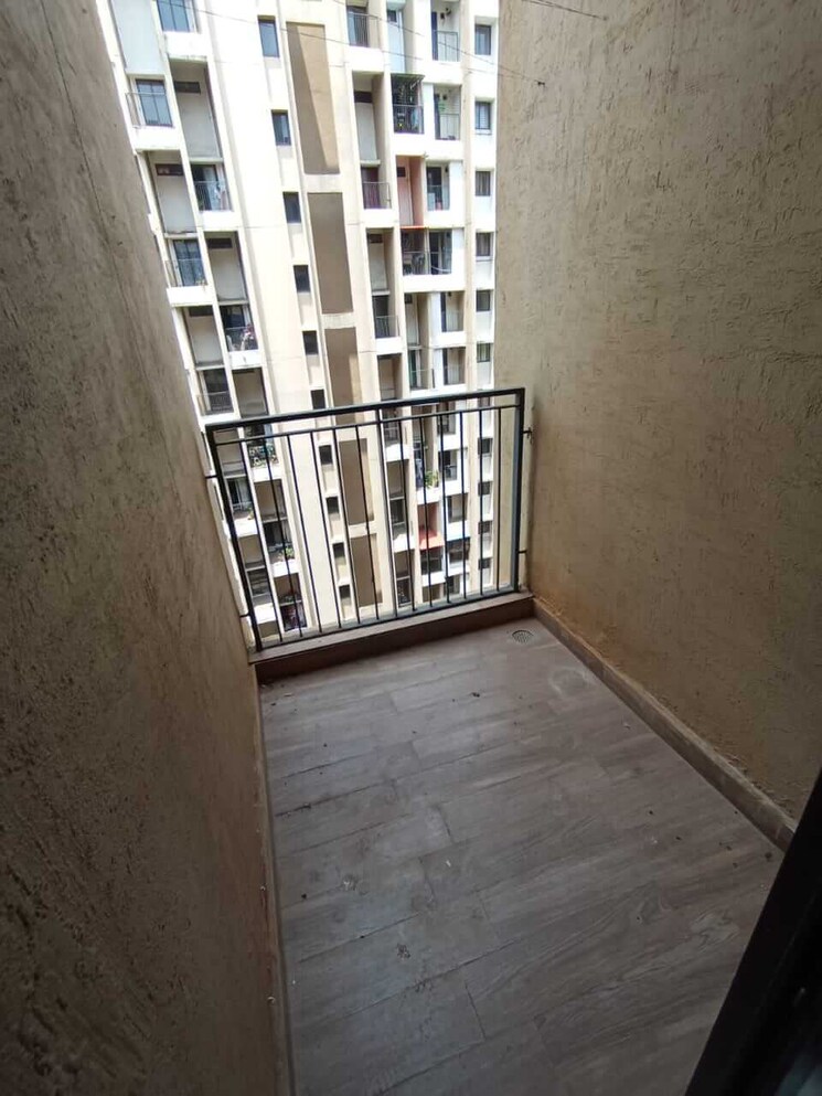 Balcony, lodha-palava-city-lakeshore-greens 1 Bedroom 505 Sq.Ft. Apartment In Dombivli East Thane 8759971