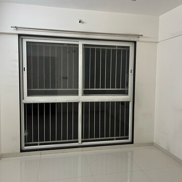 Room in 2 BHK Apartment at Krishna Amorapolis, Madhav Nagar – for Rent