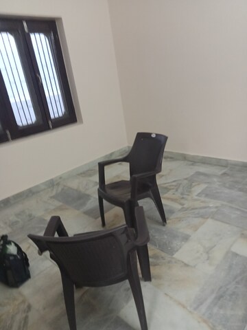 Master Bedroom in 3 BHK Independent House at Aliganj – for Rent