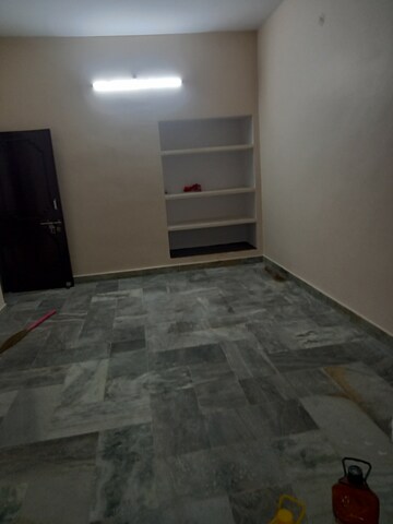 Room in 3 BHK Independent House at Aliganj – for Rent