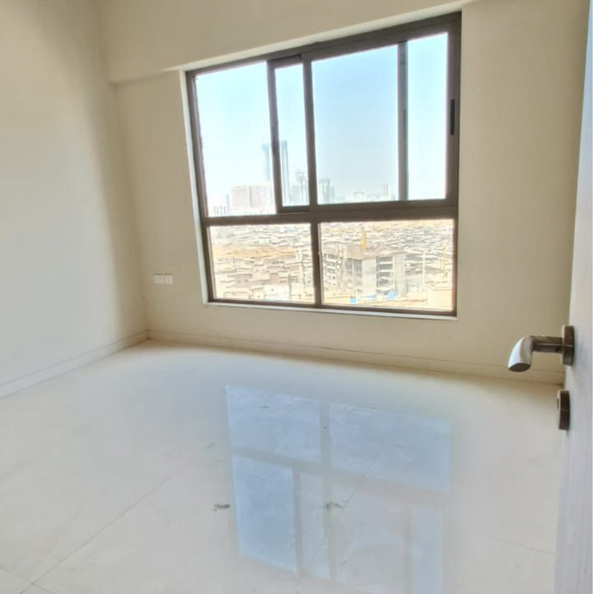 2 BHK Apartment For Rent in Parinee Essence