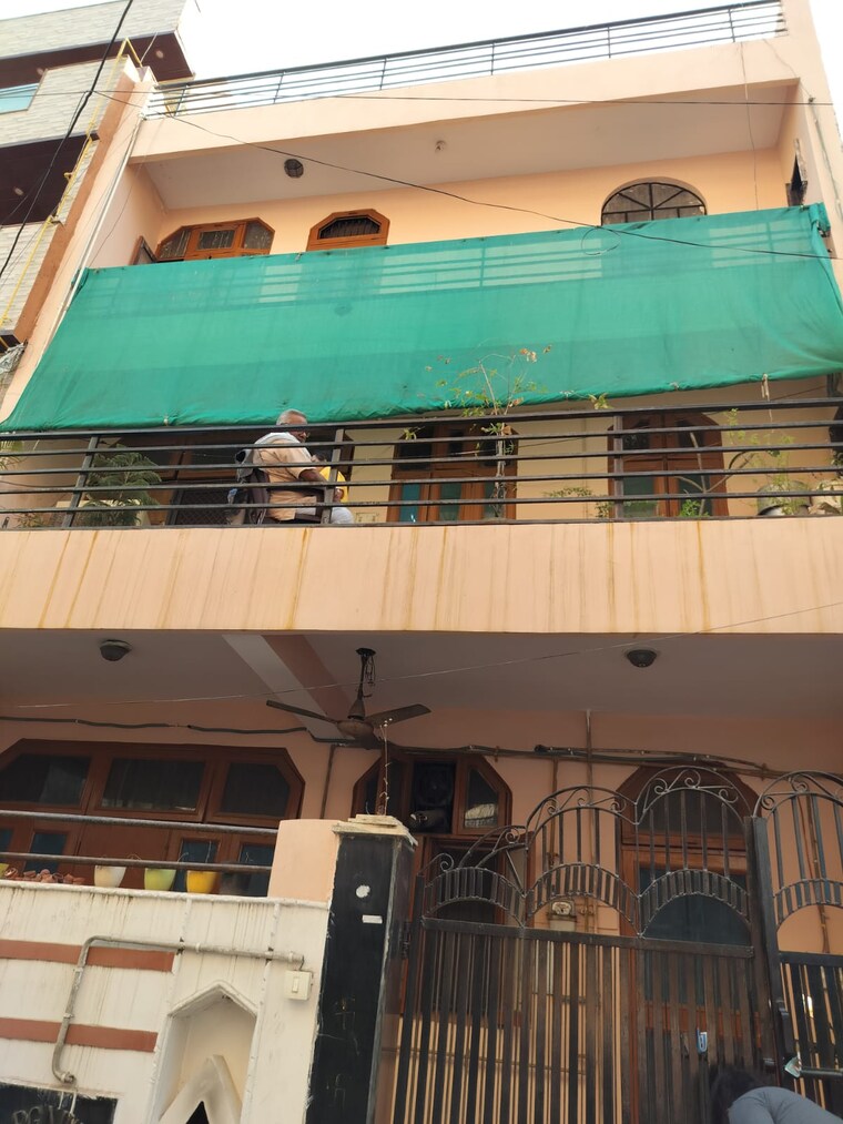 Exterior View, sector 15 5 Bedroom 112 Sq.Mt. Builder Floor In Sector 15 Noida 8760039