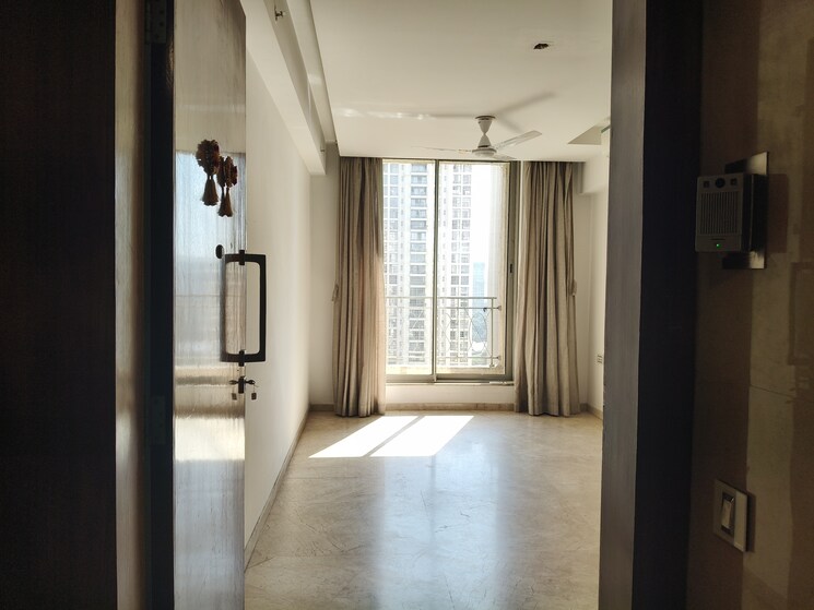 Room, one-hiranandani-park 1 Bedroom 500 Sq.Ft. Apartment In Ghodbunder Road Thane 8760049