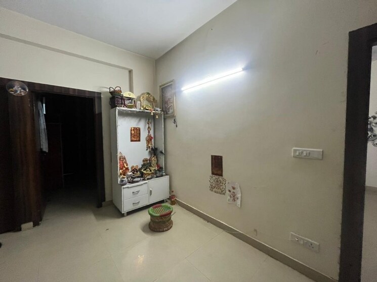 Living Room, govt-housing-society 3 Bedroom 1497 Sq.Ft. Apartment In Sector 64 Faridabad 8760034