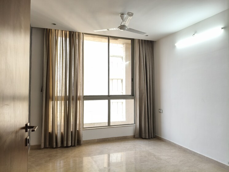 Room, hiranandavi-rodas-enclave-rosehill 3 Bedroom 1500 Sq.Ft. Apartment In Patlipada Thane 8760115