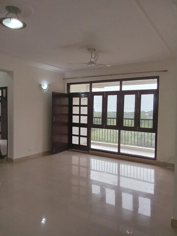 3 BHK Apartment For Rent in B2 Green Glade Apartments, Vasant Kunj