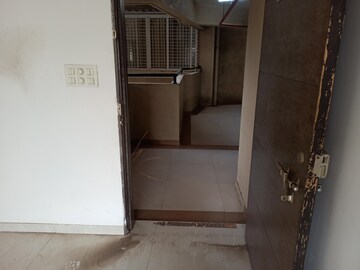 Furnished Amenities in 3 BHK Apartment at ARC Pukhraj, Mundhwa – for Rent