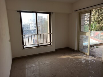 Room in 3 BHK Apartment at ARC Pukhraj, Mundhwa – for Rent