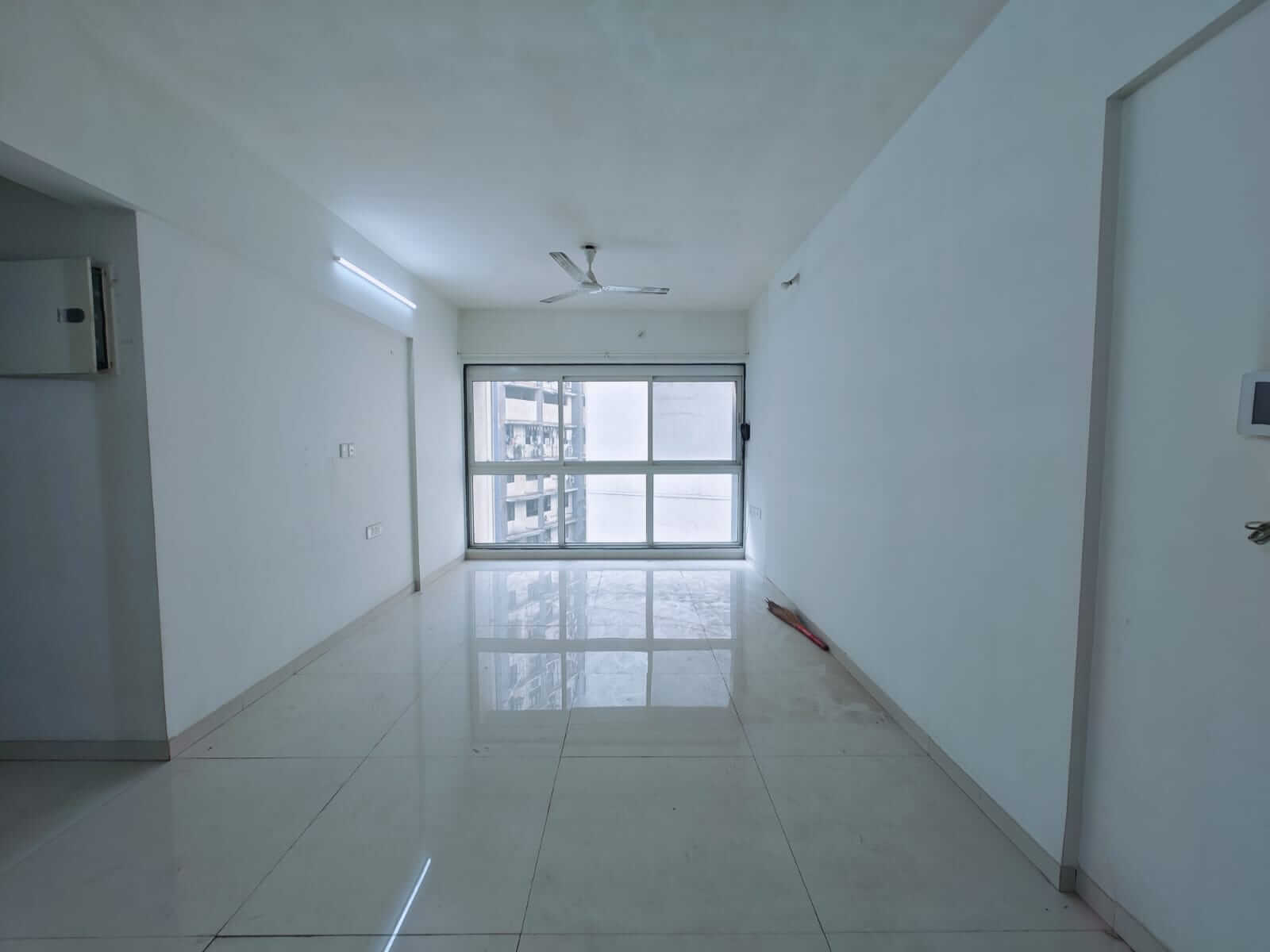 2 BHK Apartment For Rent in Godrej Central
