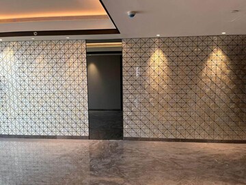 Room in 4 BHK Apartment at Lodha Trump Tower, Worli – for Rent