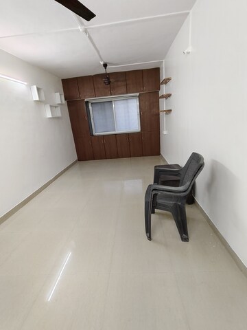 Room in 1 BHK Apartment at Mantri Aangan, Koregaon Park – for Rent