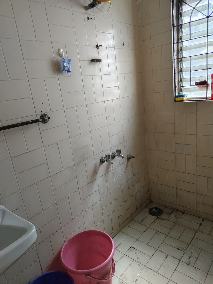 Bathroom, chashm-e-shahi 1 Bedroom 600 Sq.Ft. Apartment In Koregaon Park Pune 8760199