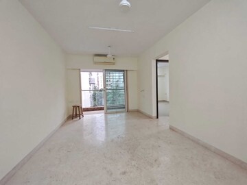 Room in 3 BHK Apartment at Tridhaatu Lakshmi Vani, Chembur – for Rent