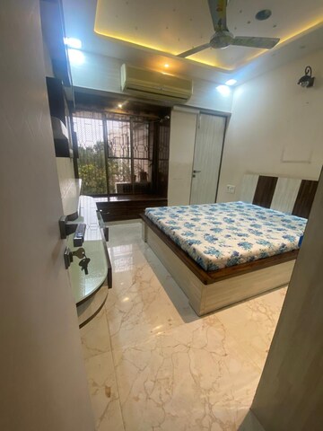 Master Bedroom in 2.5 BHK Apartment at Kalyan West – for Rent