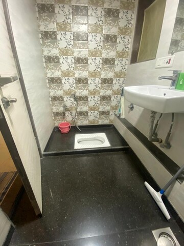 Attached Bathroom in 2.5 BHK Apartment at Kalyan West – for Rent