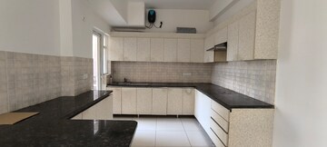 Kitchen in 3 BHK Builder Floor at BPTP Amstoria, Sector 102 – for Rent