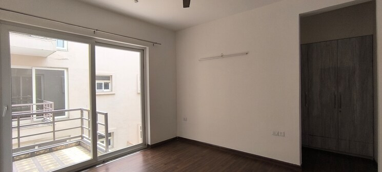 Room, bptp-amstoria 3 Bedroom 2229 Sq.Ft. Builder Floor In Sector 102 Gurgaon 8760297